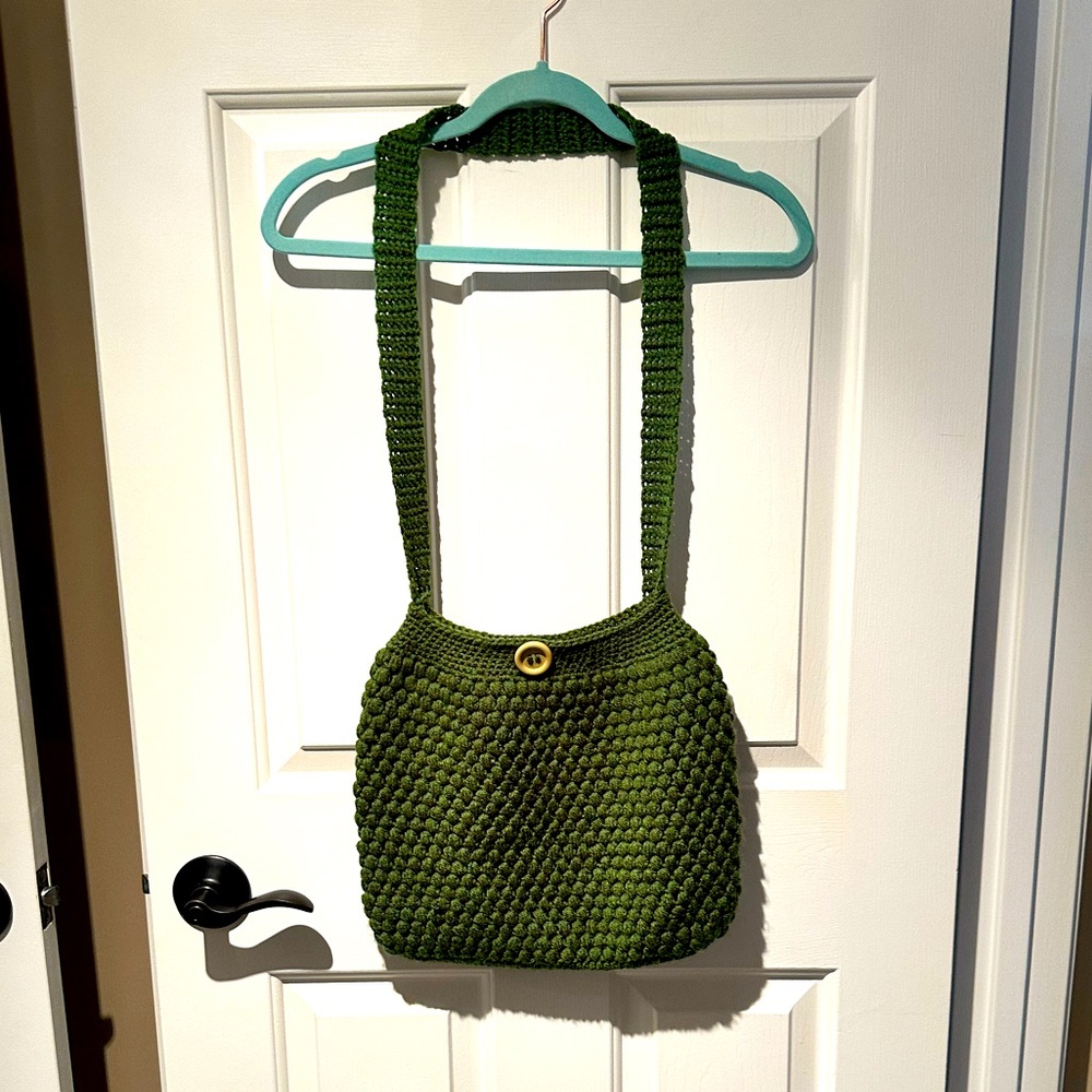 New! Hand Made Hunter Green Knit Shoulder Bag with Snap Closure.